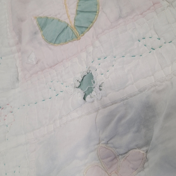 Vintage Quilt Pastel Patchwork Cottage Cutter Scrappy Shabby TLC Crafts *READ - Picture 13 of 16